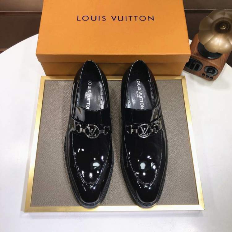 Picture of Louis Vuitton Shoes _SKULVsz38-45hnh041614545
